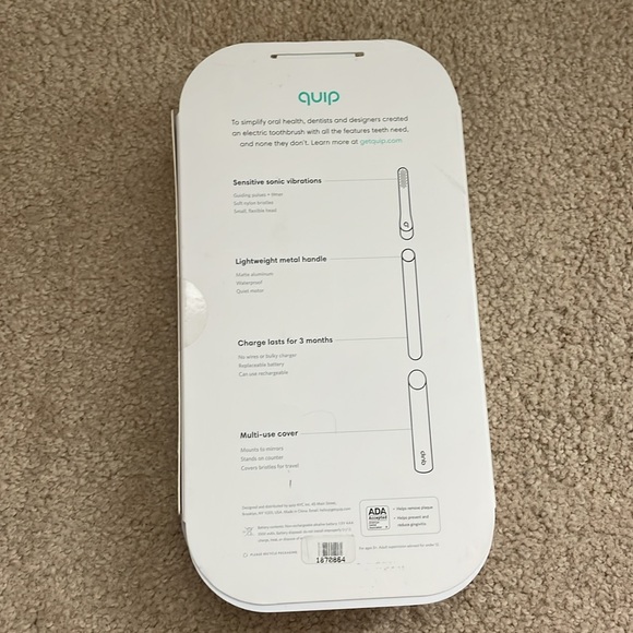 Quip silver electric tooth brush set - Picture 2 of 3